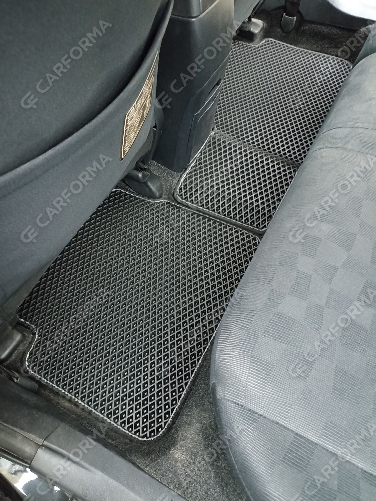 Коврики на Toyota Corolla Fielder (E14) 2006&nbsp;-&nbsp;2012 в Чите