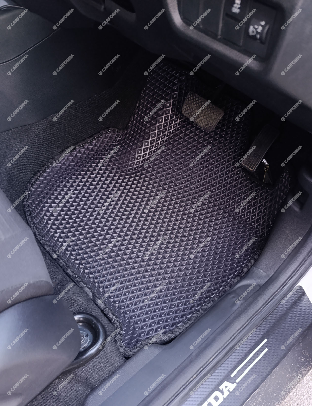 Коврики на Honda WR-V III 2023&nbsp;-&nbsp;2025 в Чите