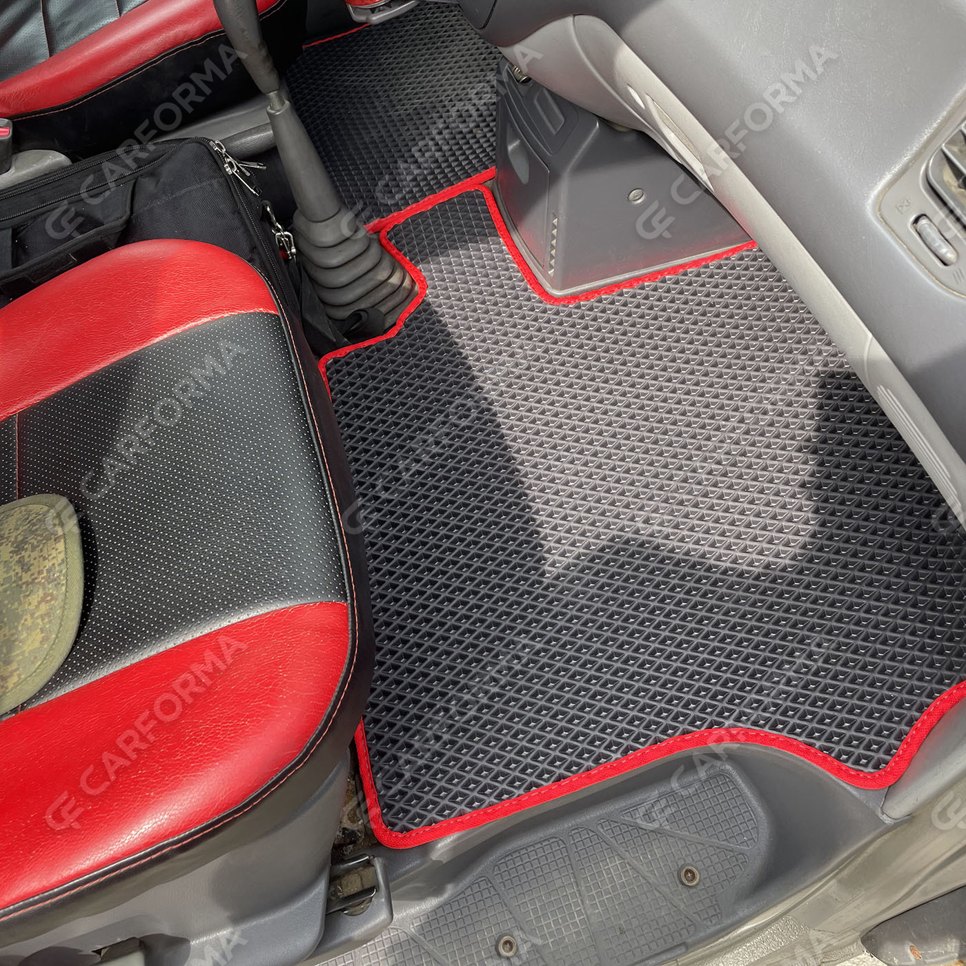 Коврики на Mitsubishi Space Gear 1994&nbsp;-&nbsp;2007 в Чите
