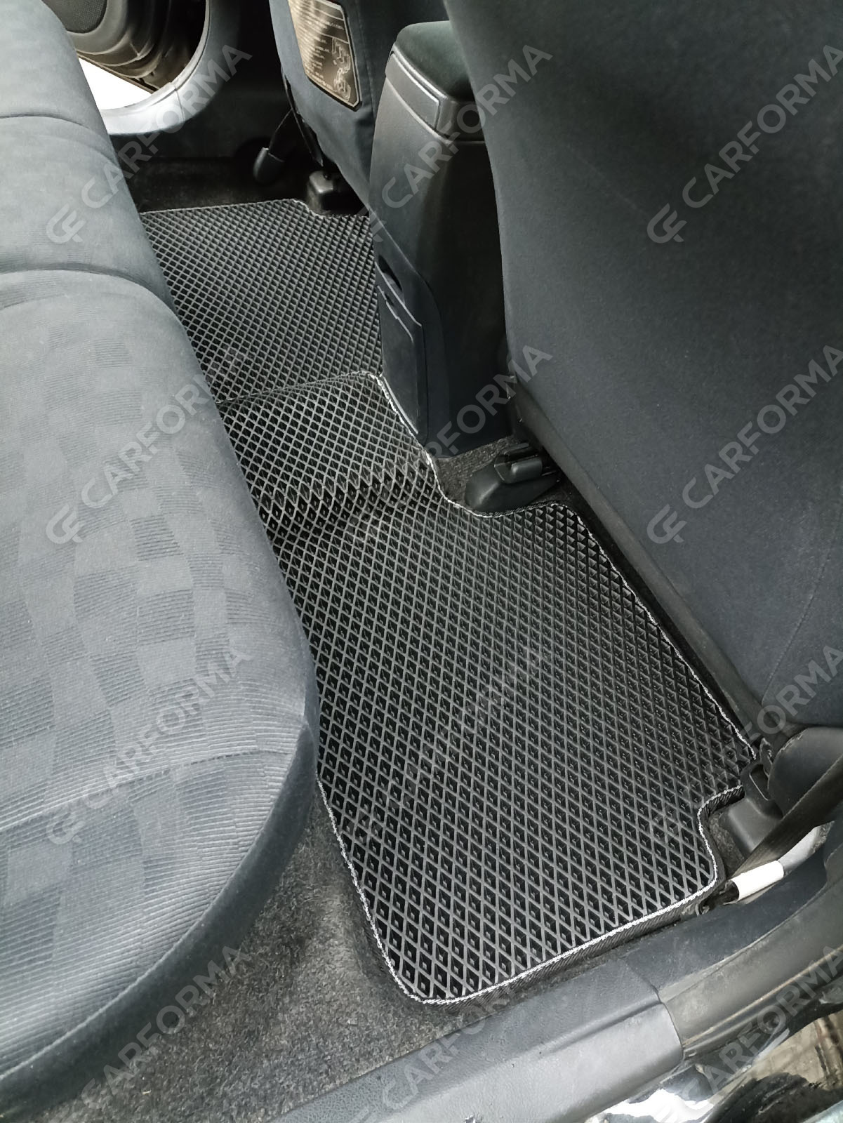 Коврики на Toyota Corolla Fielder (E14) 2006&nbsp;-&nbsp;2012 в Чите