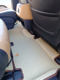 Коврики на KIA Carnival IV 11 мест 2020&nbsp;-&nbsp;2025 в Чите