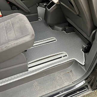 Коврики на Volkswagen Multivan (T7) 2021&nbsp;-&nbsp;2026 в Чите