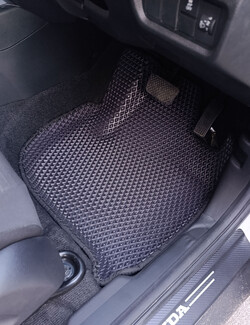 Коврики на Honda WR-V III 2023&nbsp;-&nbsp;2025 в Чите