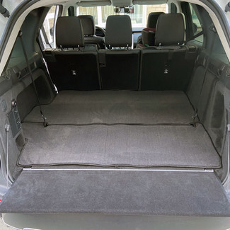 Коврики на Land Rover Discovery V 2016 - 2025 в Чите