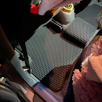 Коврики на Toyota Vitz I 1998&nbsp;-&nbsp;2005 в Чите