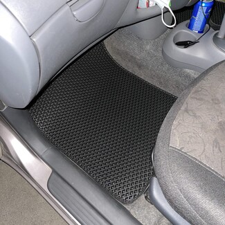 Коврики на Toyota Vitz I 1998&nbsp;-&nbsp;2005 в Чите